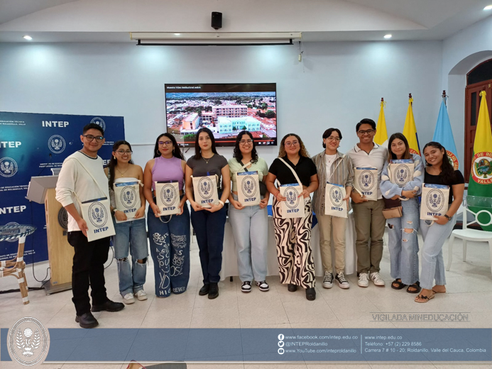 BIENVENIDOS ESTUDIANTES INTERNACIONALES