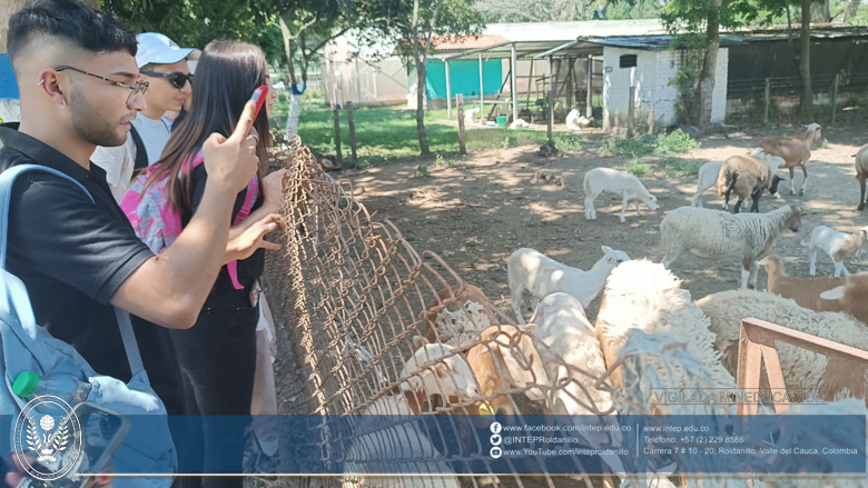 Estudiantes de Restrepo, Valle visitan las instalaciones del INTEP.